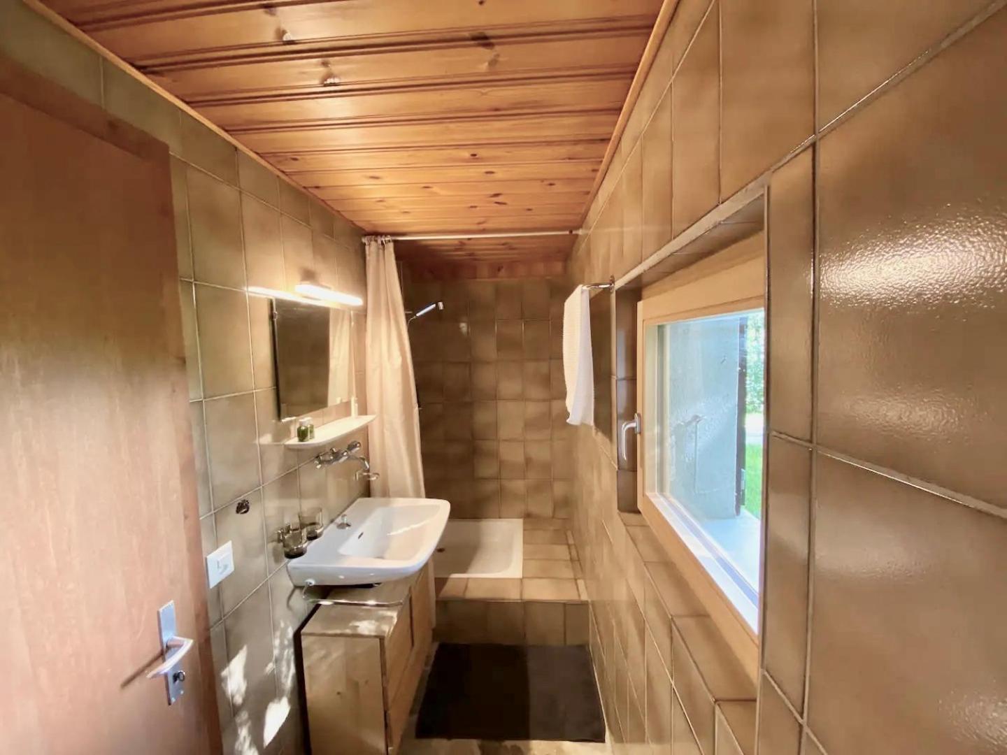 Eco Lodge With Jacuzzi And View In The Swiss Alps Grône Eksteriør billede